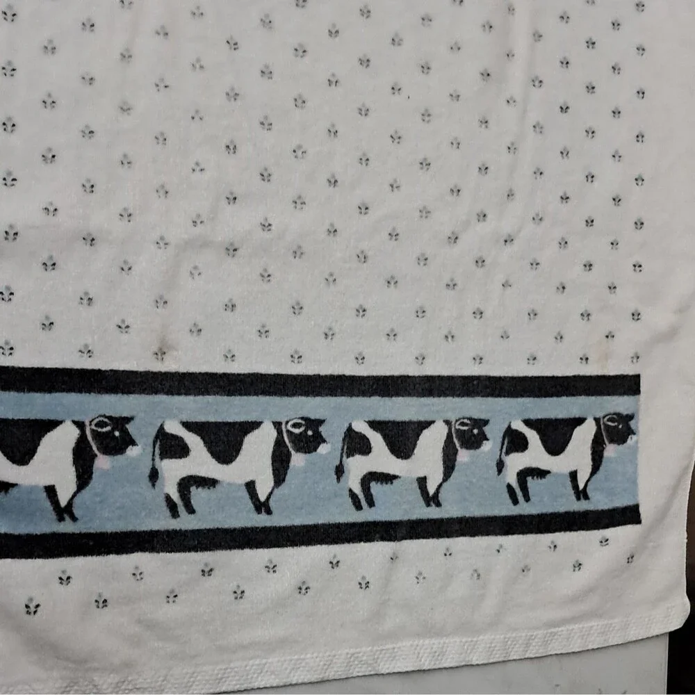 2 Vintage Fieldcrest Cow Bath Towels Made in USA 100% Cotton Holstein Blue White